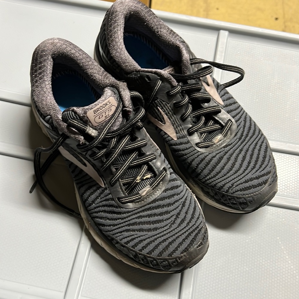 Brooks Adrenaline GTS 18